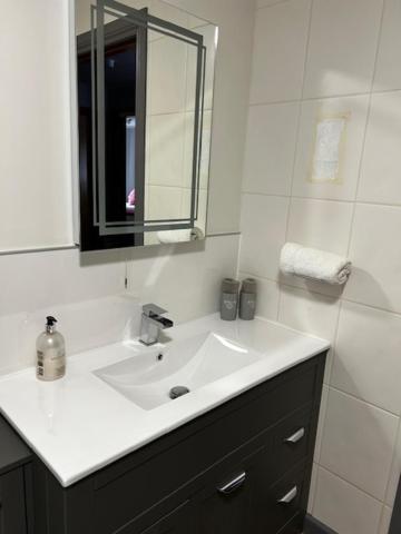 אבימור Dunroamin Self-Catering Apartment מראה חיצוני תמונה
